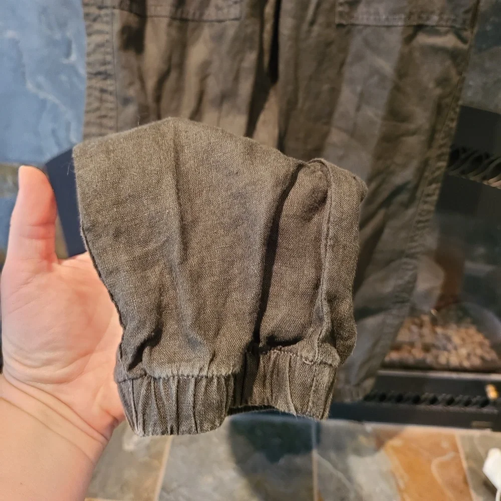 Athleta Olive Green Cabo Linen Jogger with Drawstring and Elastic Cuffs 4 petite
